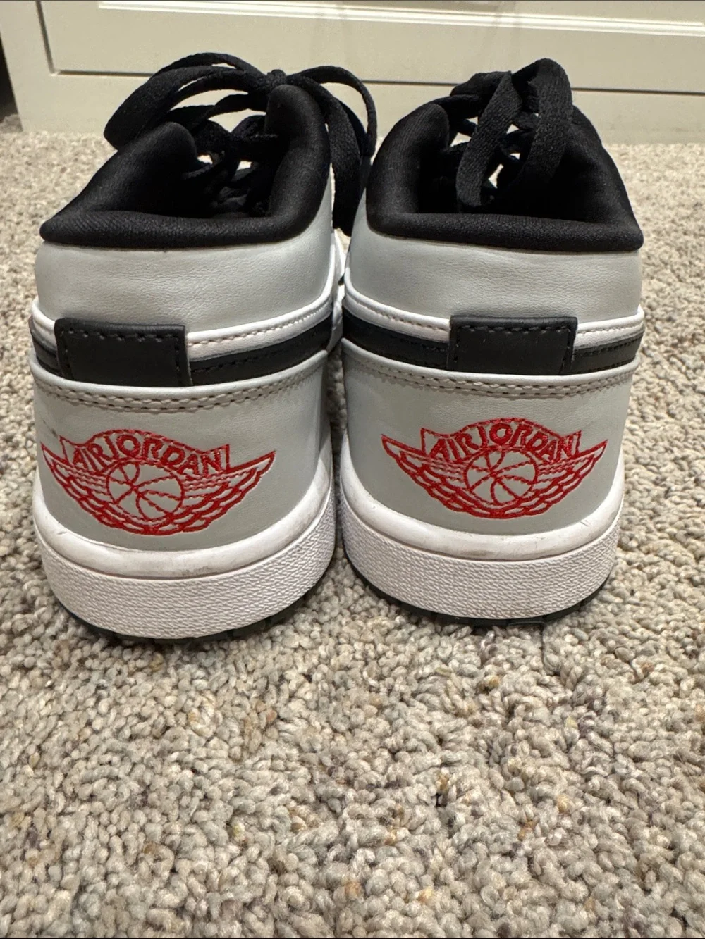 Jordan Low-Top Sneakers in Light Gray, White and Black